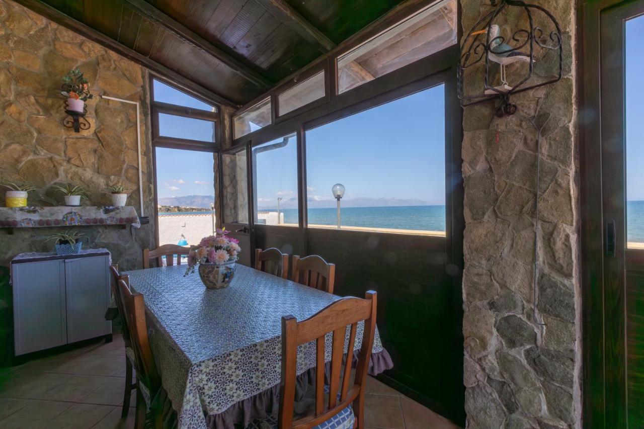 Casa Vacanza Barbera - In Riva Al Mare Vila Trappeto  Exterior foto