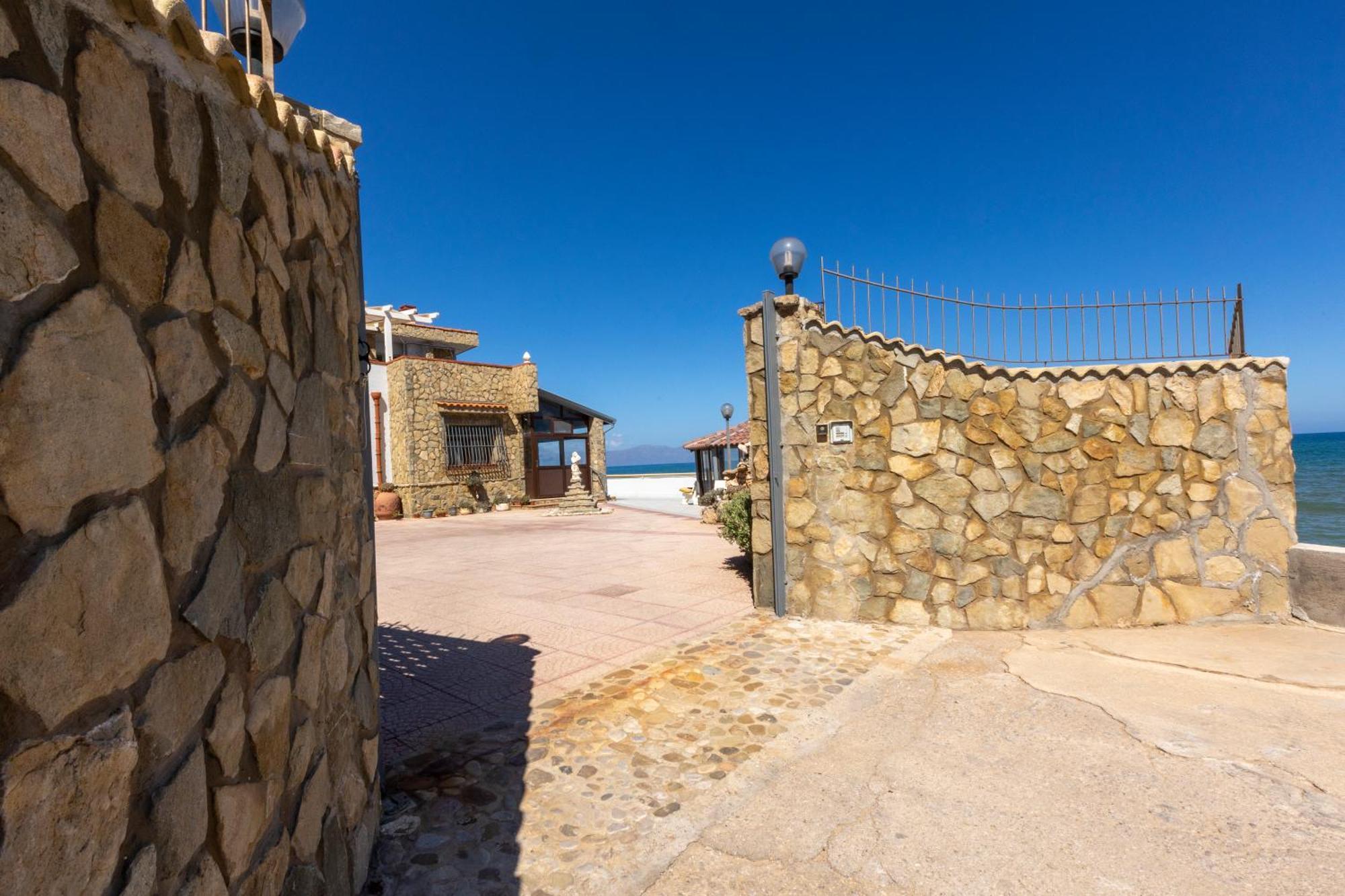 Casa Vacanza Barbera - In Riva Al Mare Vila Trappeto  Exterior foto