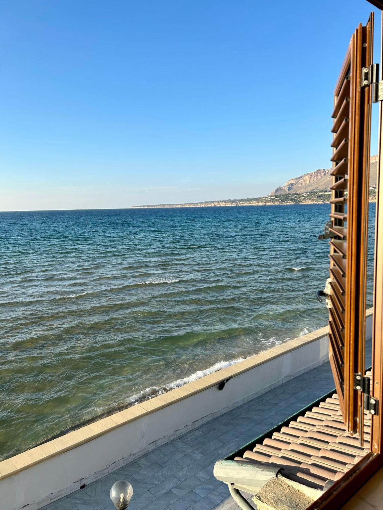 Casa Vacanza Barbera - In Riva Al Mare Vila Trappeto  Exterior foto