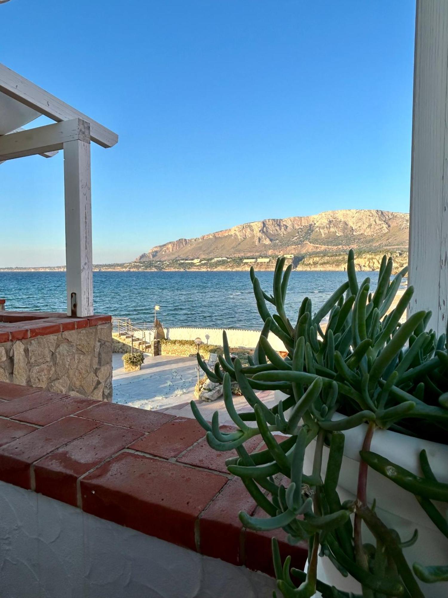 Casa Vacanza Barbera - In Riva Al Mare Vila Trappeto  Exterior foto
