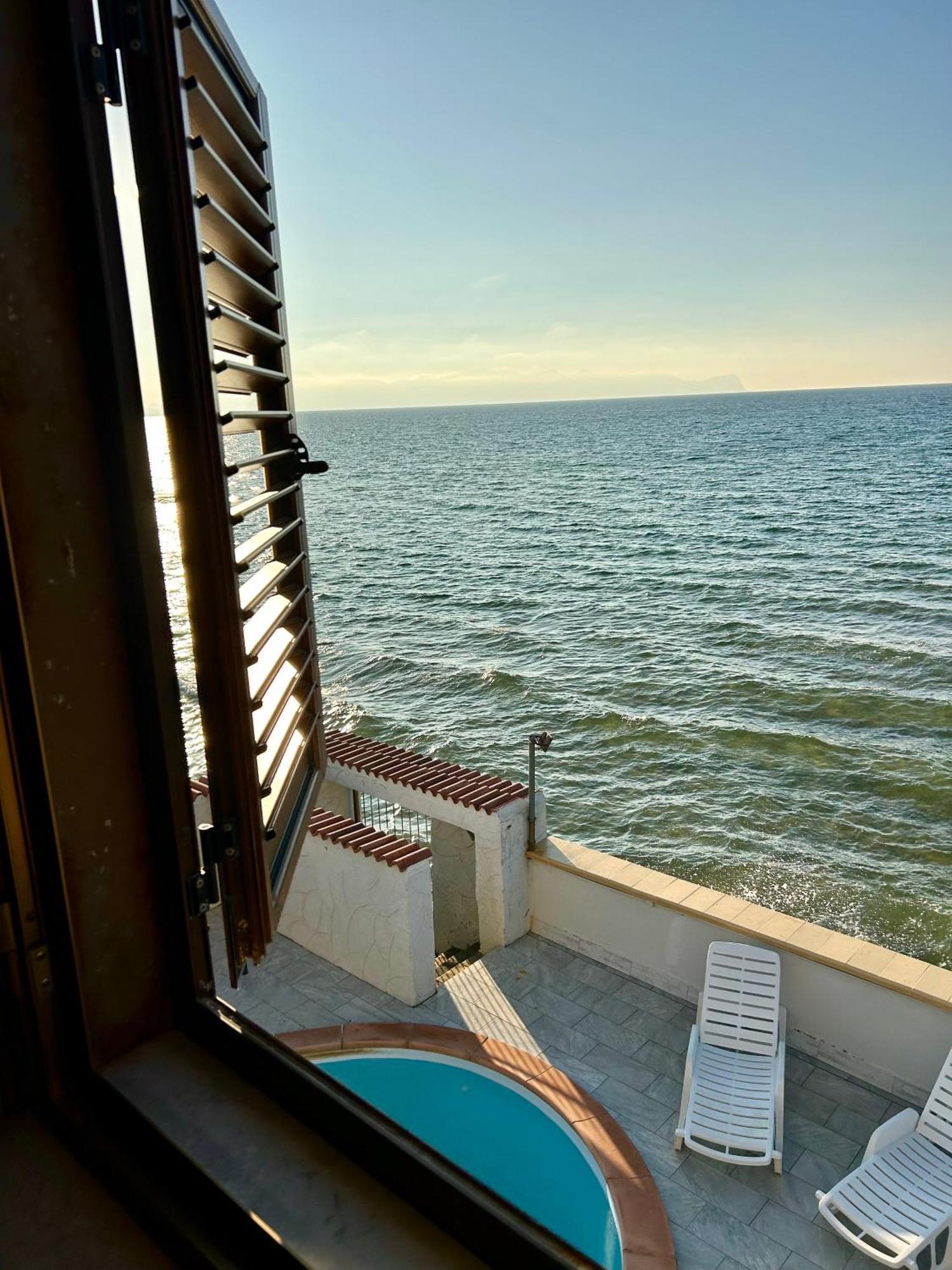 Casa Vacanza Barbera - In Riva Al Mare Vila Trappeto  Exterior foto